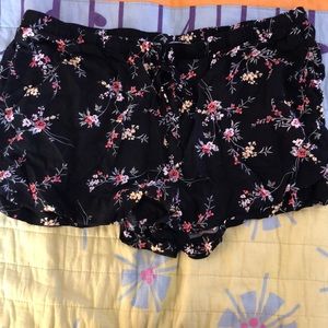 Garage floral flowy shorts
